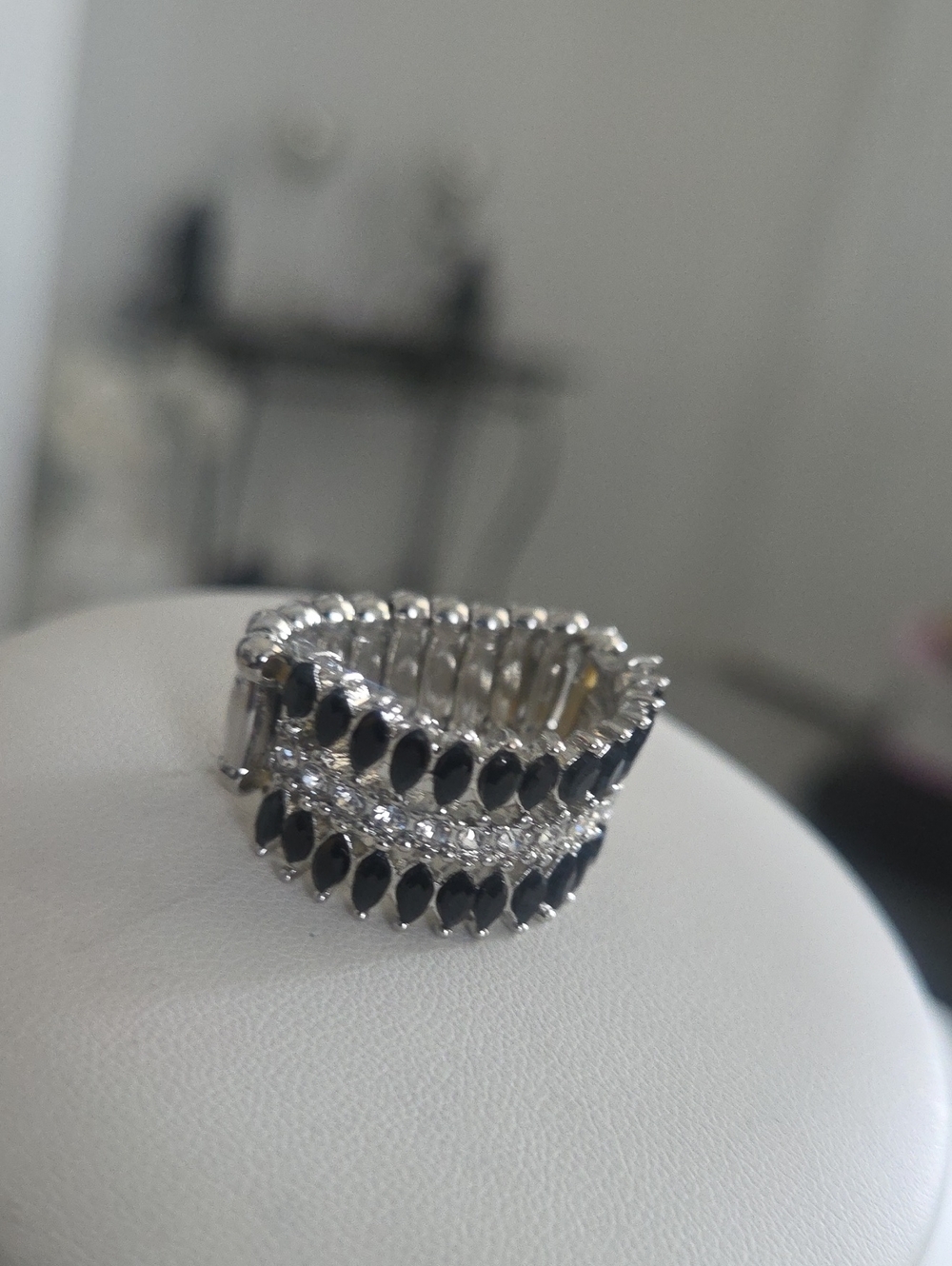 Paparazzi Treasury Fund Black Ring NWT - Picture 2 of 4